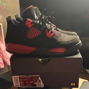 Jordan 4s red thunder